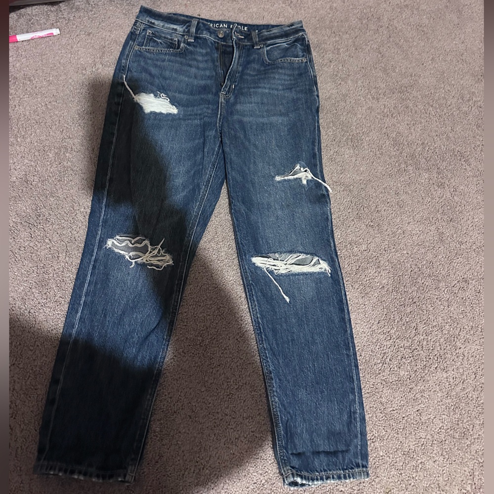Size 8 short American eagle womens Mom Jeans